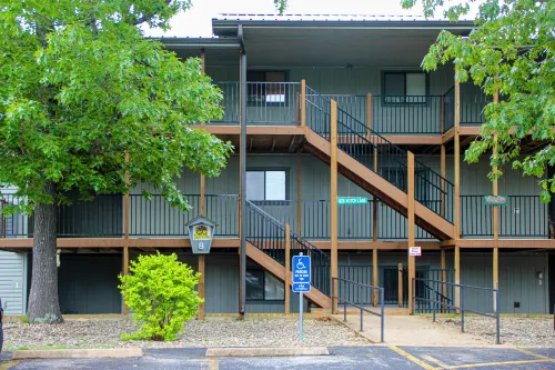 3rd-floor valley-view condo with 2 outdoor pools, balcony, BBQ area, W/D, AC