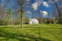 The Toasted Marshmallow | A Creekside Dome Home! Hôtels à : Galax