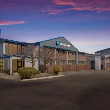 Best Western Chieftain Inn