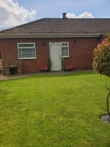 York   Two Bedroom Cottage Close to City of York  Check in day Saturday