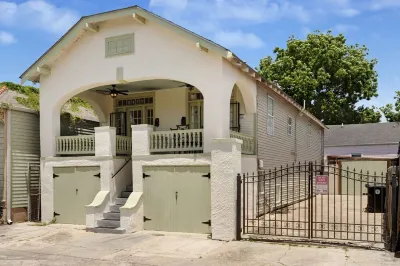 Spacious Sanctuary in Historic Treme' District in New Orleans Hotels in Treme