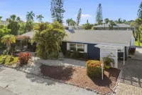 Heated Pool and Close to Beach - Charming Family Haven
