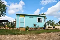 Gorgeous luxury waterfront tiny home on the bluffs