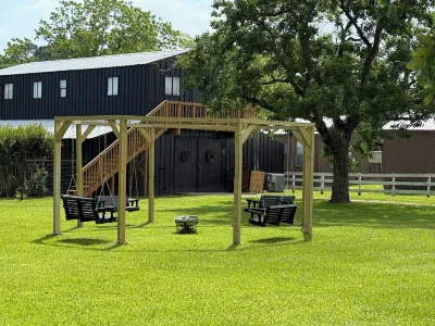 Spacious Peaceful Get-Away with a barn to host Events! Hotels near Underover Fellowship