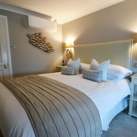 Pebble Beach Hotels in New Forest District
