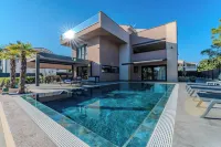 Apartments Villa Royal - Pools