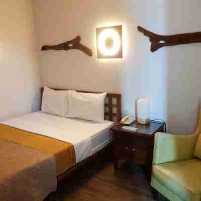 Gap Plaza Hotel Rooms