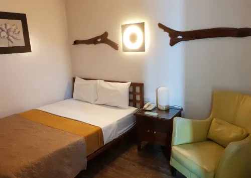 Gap Plaza Hotel Hotels in Bataan
