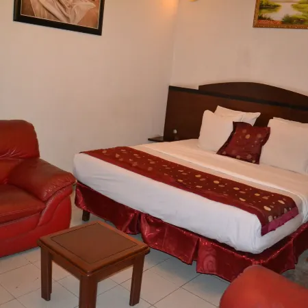Le Luxtral Hôtel