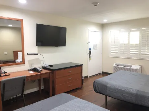 Simply Home Inn & Suites - Riverside