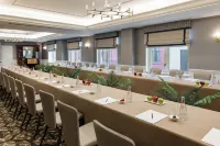 泰姬坎普頓廣場飯店