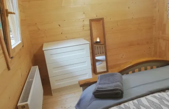 湖邊的小木屋 - 可住4人 & 按摩浴缸