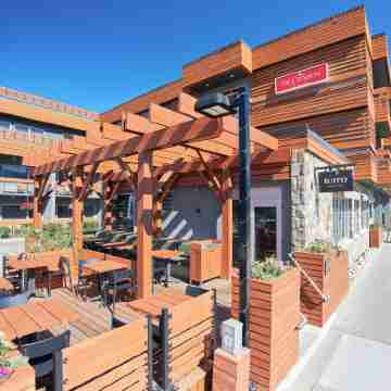 The Crimson Jasper Hotel Exterior