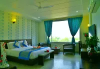 Rubystone Shiv Vilas Palace