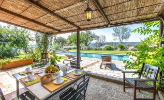 Casa del Piano Valle dei Calanchi in Front of Civita di Bagnoregio