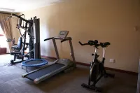 Attaché Guest Lodge & Health Spa - Gym
