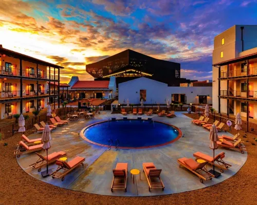 Texican Court, by Valencia Hotel Collection Hotels in Irving