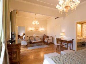 임페리얼 팰리스 호텔