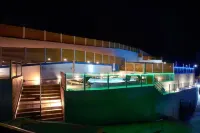 Best Family Friendly Villa Near Lake Kournas