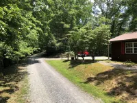 Amazing Dreams 2 Bedroom Cabin by RedAwning