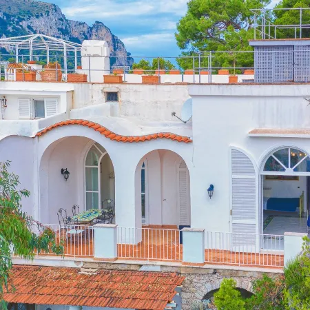 Villacore Capri