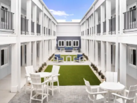 Stayapt Suites Madison-Greenbrier