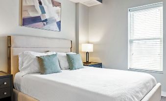 Canal Walk Downtown Apartments by Barsala