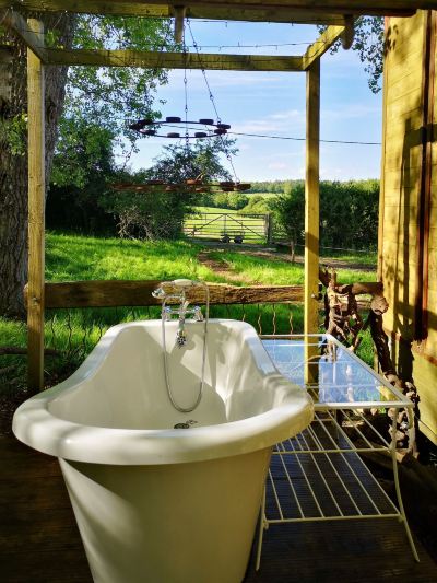 Cabin Gorgeous Horsebox at Glamp in Style in East Sussex Photo