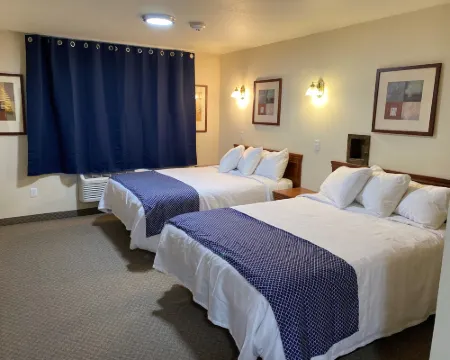 Red Rock Lodge Hotels in Custer County