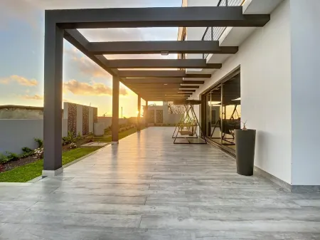 Villa de la Ponte by Atlantic Holiday