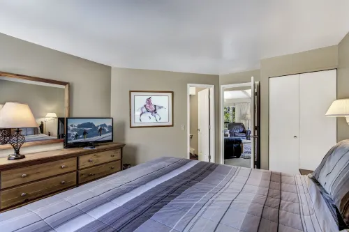 Woodbridge Condos by Snowmass Vacations