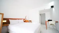 Homey Studio Apartment at Dian Regency Hotels in Sukolilo
