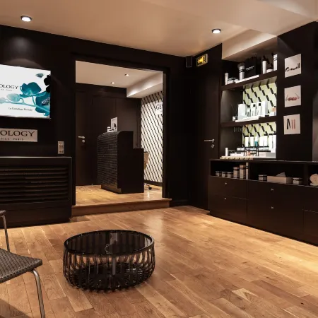 Hotel du Chateau et Spa Carita