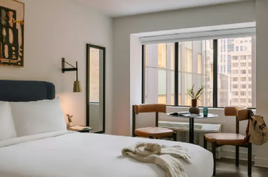 The Arlo Hotel, BW Signature Collection Hotels near Peace Tower