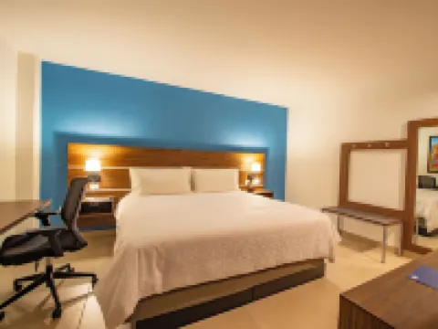 ฮอลิเดย์ อินน์ เอ็กซ์เพรส เมริดา เซนโทร บาย IHG โรงแรมในเมรีดา