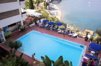 Hotiday Taormina Mare - Bãi biển