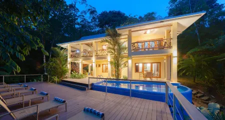 Casa Monos Locos - Portasol Vacation Rentals