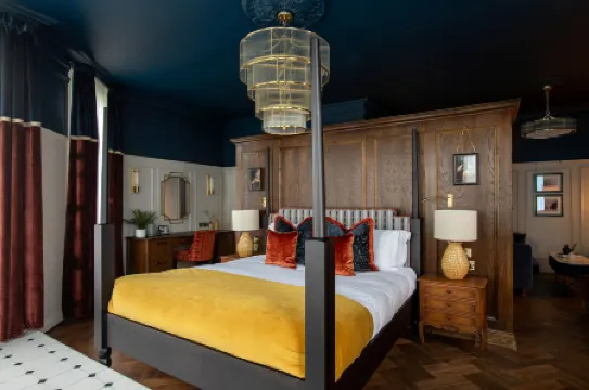 Worplesdon Place Hotel