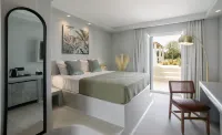 Iphimedeia Luxury Hotel & Suites