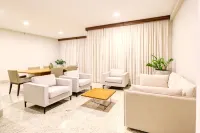 DoubleTree by Hilton Foz do Iguacu Brazil - parking