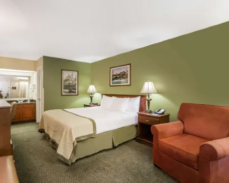 ベイモント バイ ウィンダム ウェイクロス ウェークロスのホテル