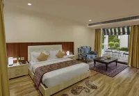 Clarks Safari Ranthambore