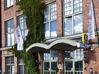Holiday Club Tampereen Kehräämö Hotels near Niemenrannan koirapuisto
