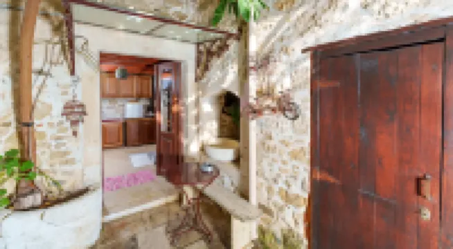 Traditional Cretan Houses,Agios Myronas