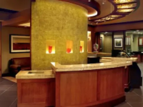 Comfort Suites Milwaukee West Hotels in Milwaukee