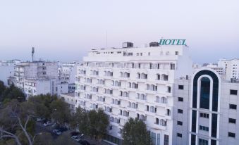 Ambassadeurs Hôtel
