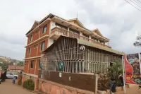 Florida Hotel  호텔