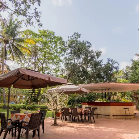 Granpa's Inn Hotel Bougainvillea