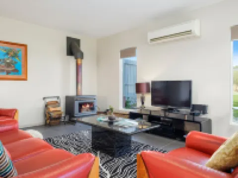 Manfield Seaside Bruny Island Hotels in Alonnah