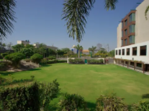 Lemon Tree Hotel Baddi Hotels in Solan